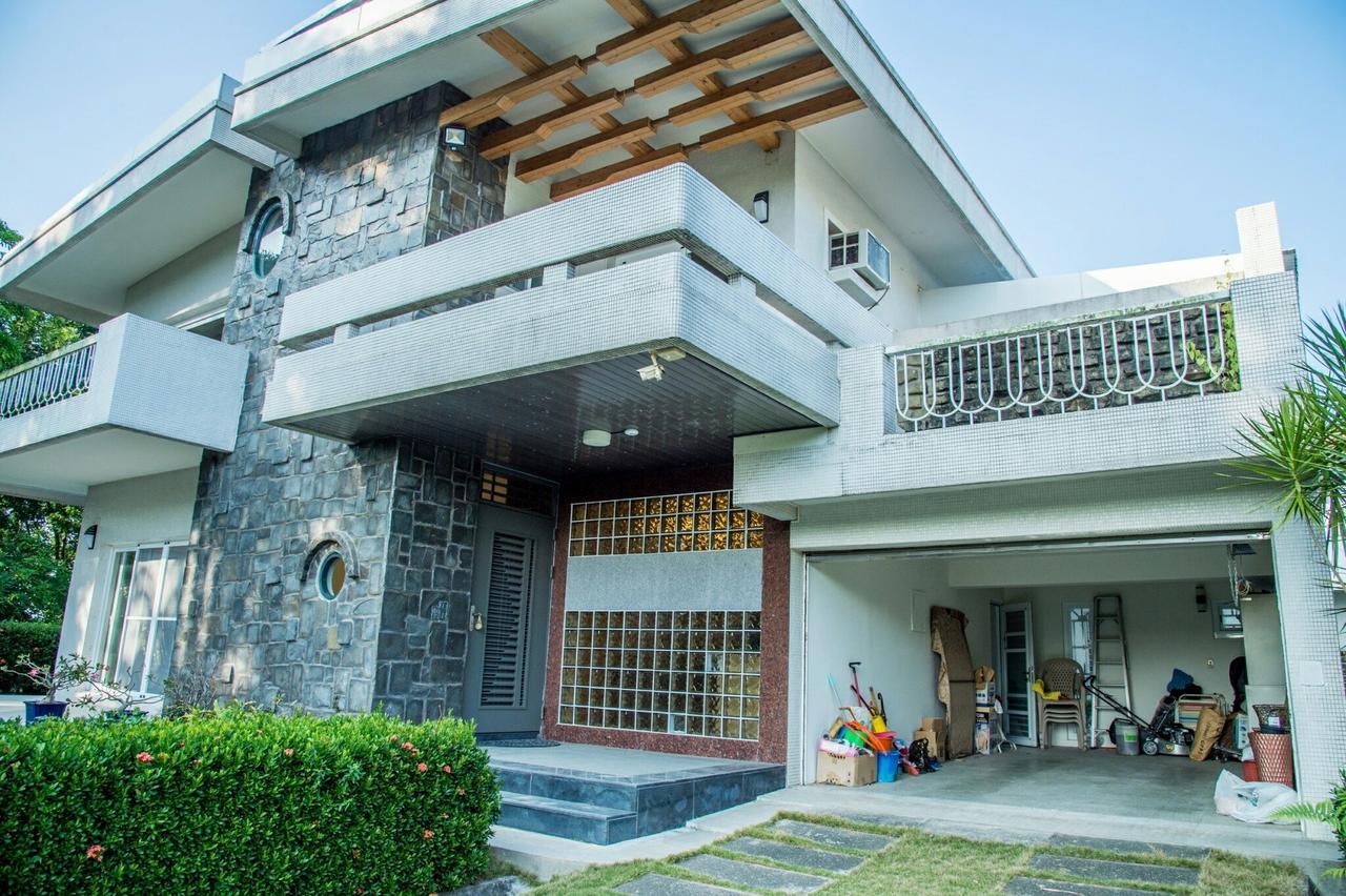 Mountain Homestay 6-8人包棟民宿 Xinhua Exteriör bild