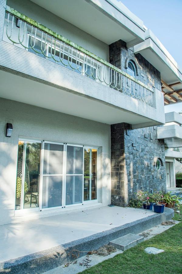 Mountain Homestay 6-8人包棟民宿 Xinhua Exteriör bild