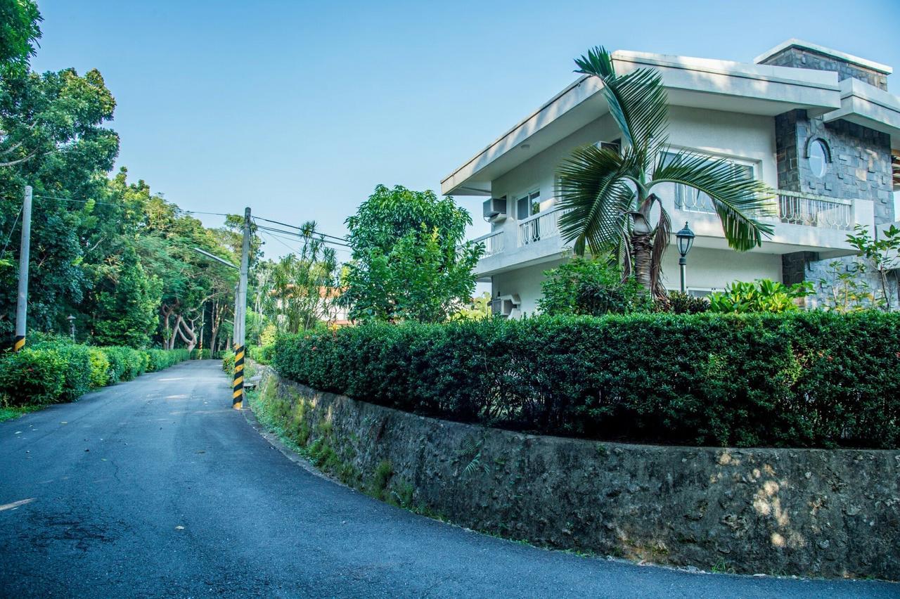 Mountain Homestay 6-8人包棟民宿 Xinhua Exteriör bild
