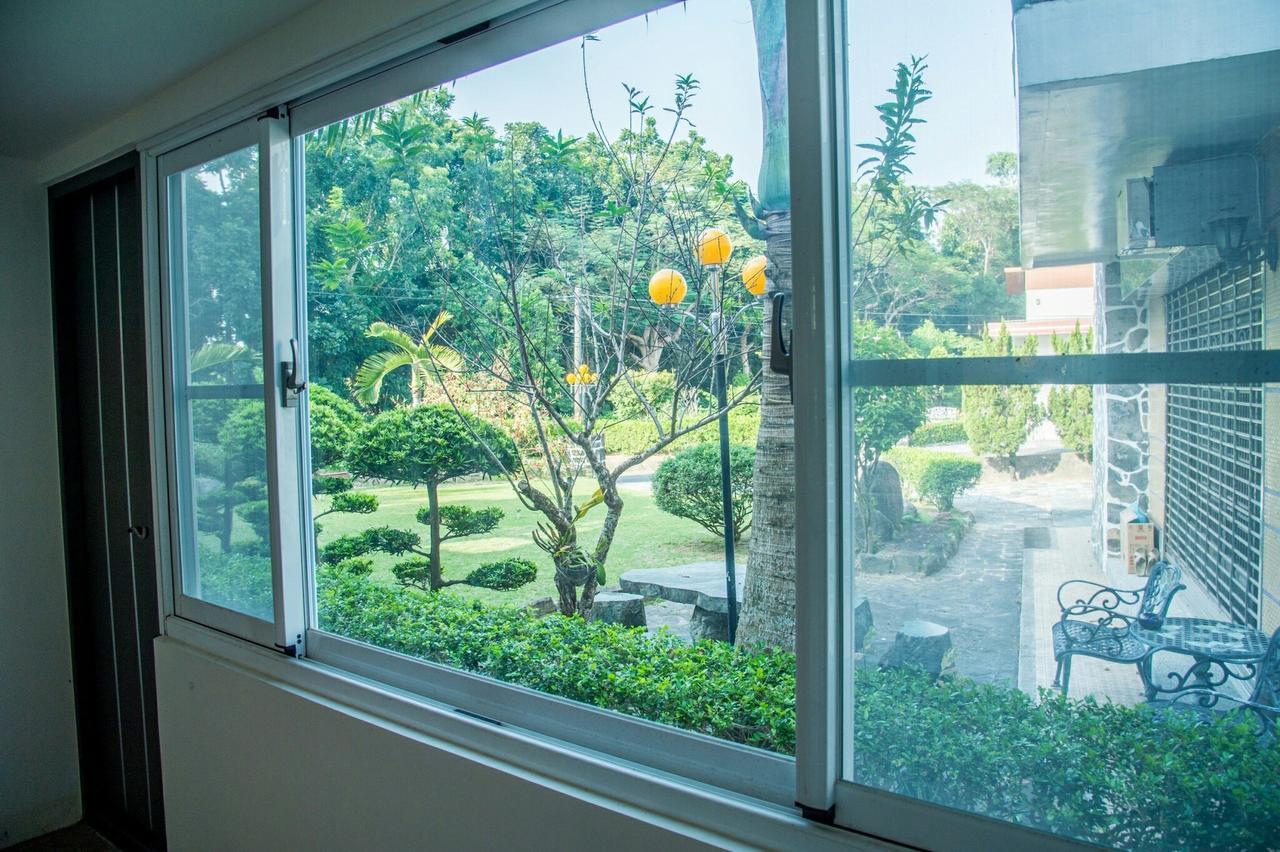 Mountain Homestay 6-8人包棟民宿 Xinhua Exteriör bild